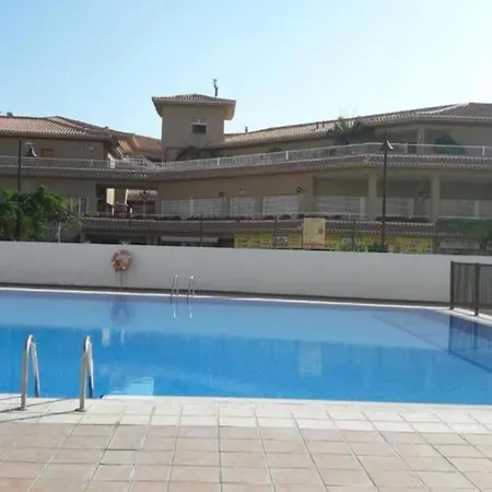Sunvista Loft Frente Al Mar Con Piscina Y Terraza En Cristianos Apartment Los Cristianos (Tenerife)